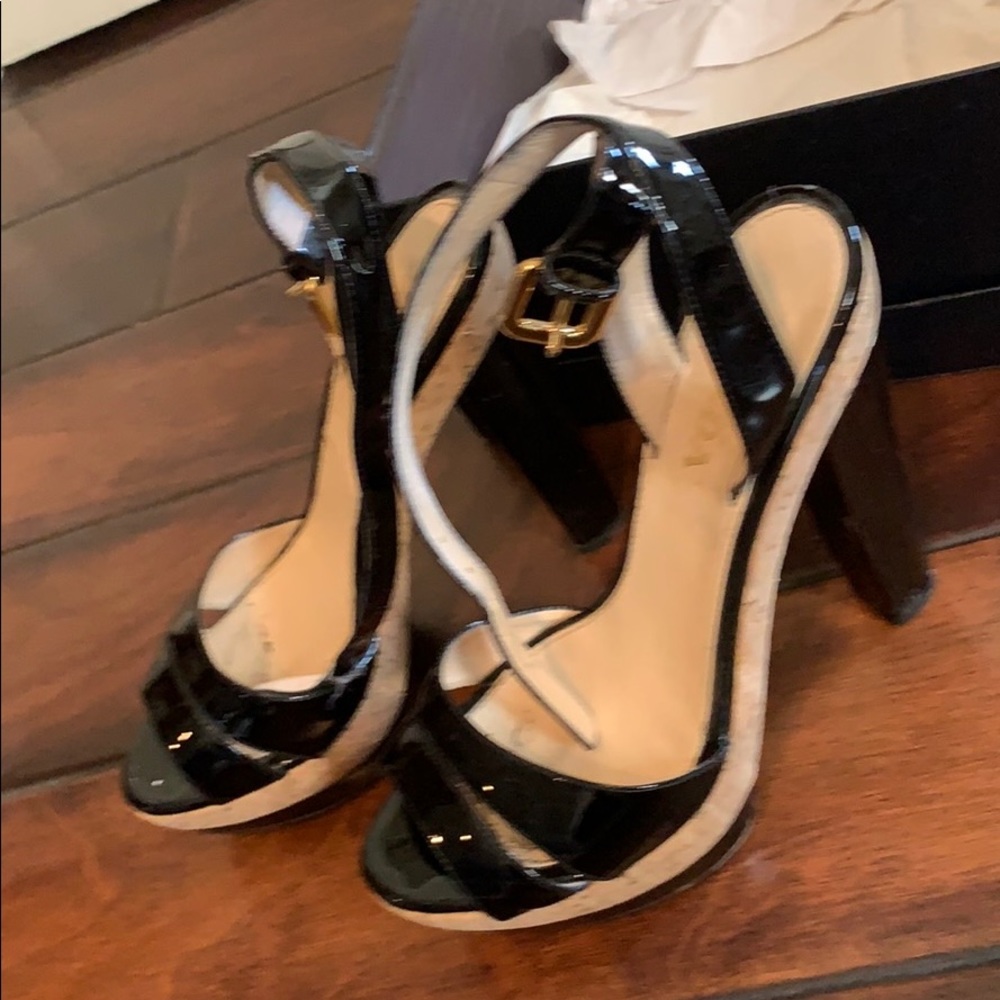 Prada pumps - Picture 4 of 5